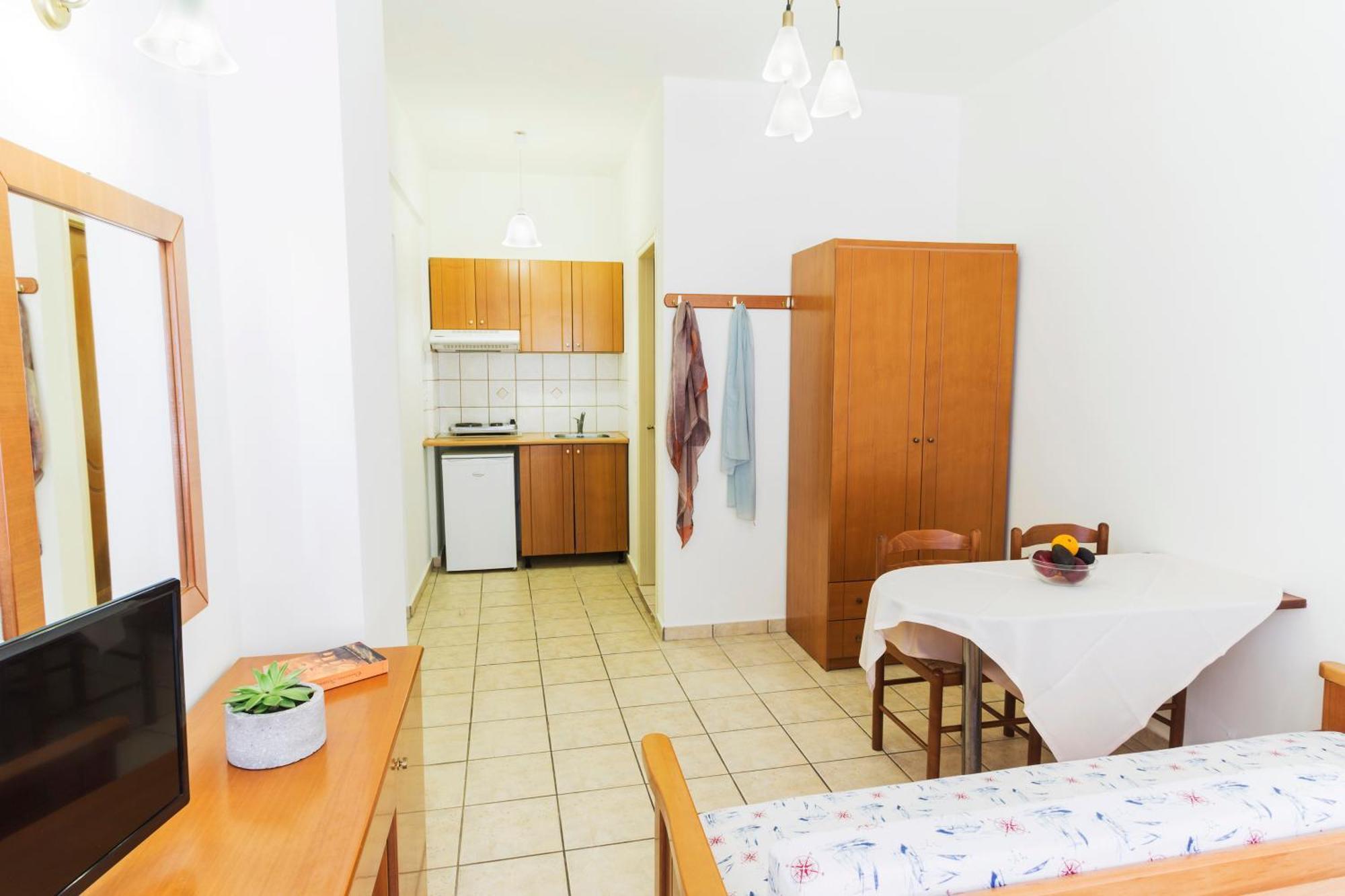 Artemis Apartments Stalós Buitenkant foto