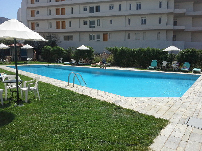 Artemis Apartments Stalós Buitenkant foto